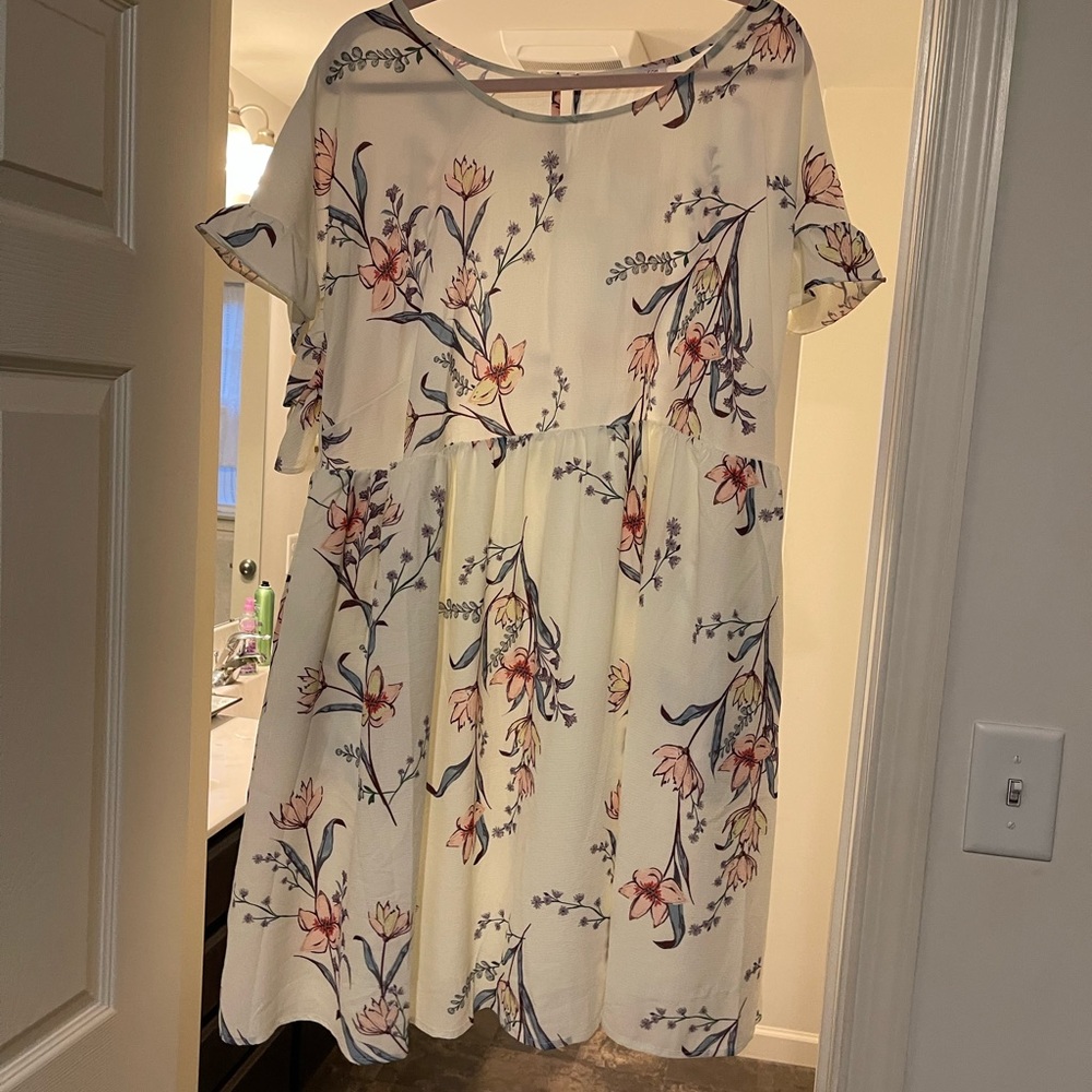 Chic Soul White Floral Plus Size Dress 2X